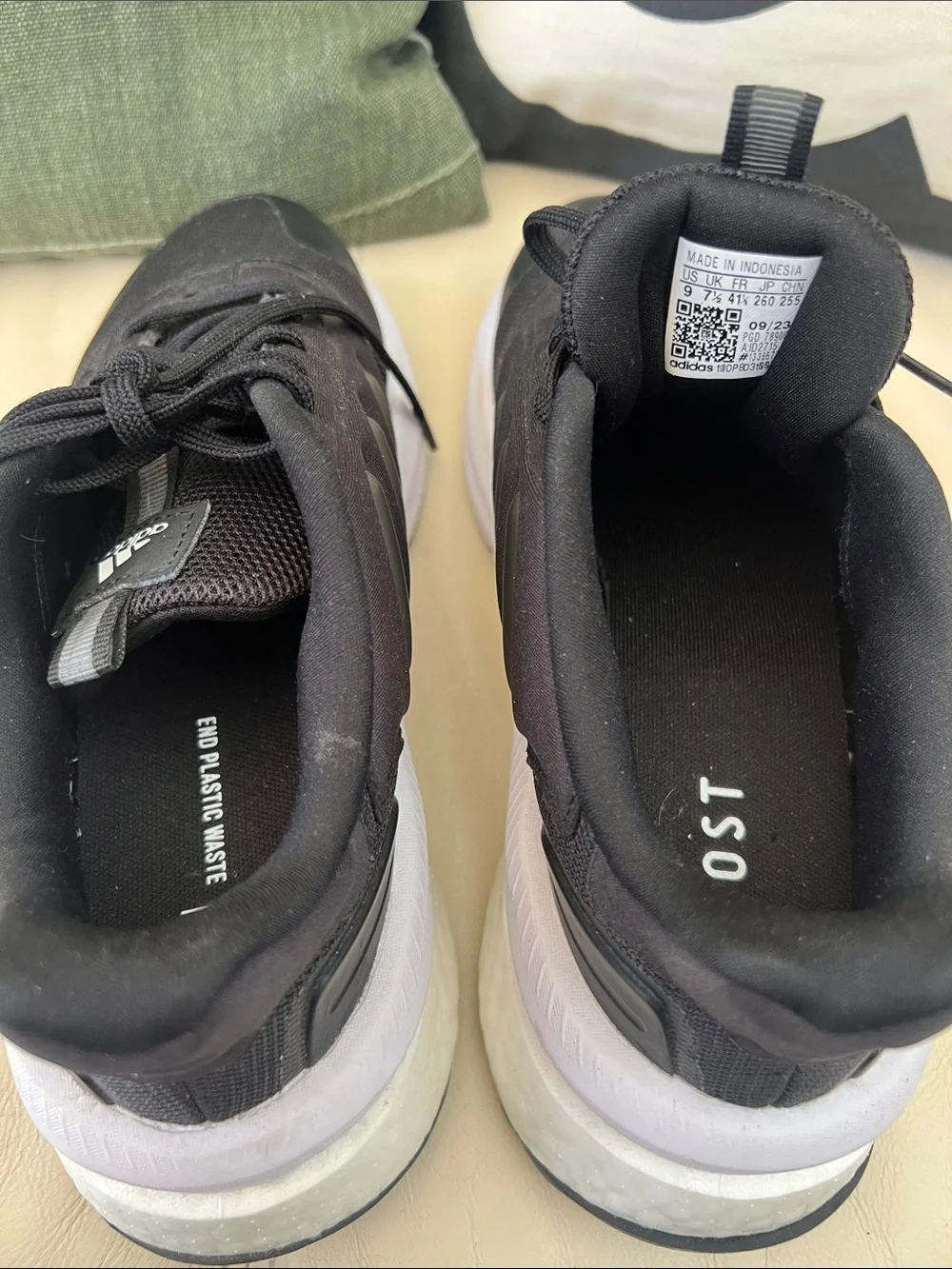 adidas Black and White Women's Athletic Running Shoes women’s size 9
